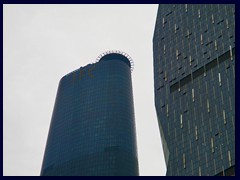 Helipad of IFC (left, Guangzhou's 2nd tallest) and  R&F Yangkai Square